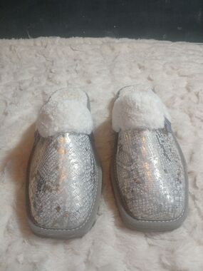 Ariat Womens Jackie Square Toe Slippers Metallic Snake Print Size 10